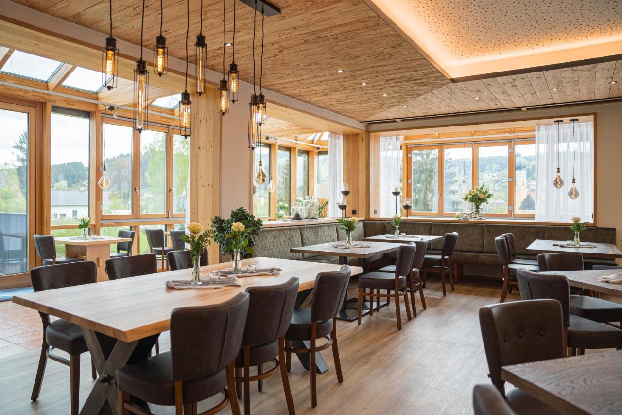 Landgasthof Hubertus Frauenau Eksteriør billede