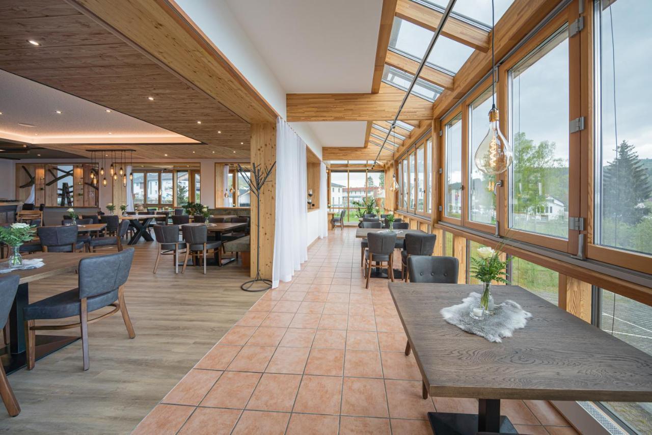 Landgasthof Hubertus Frauenau Eksteriør billede